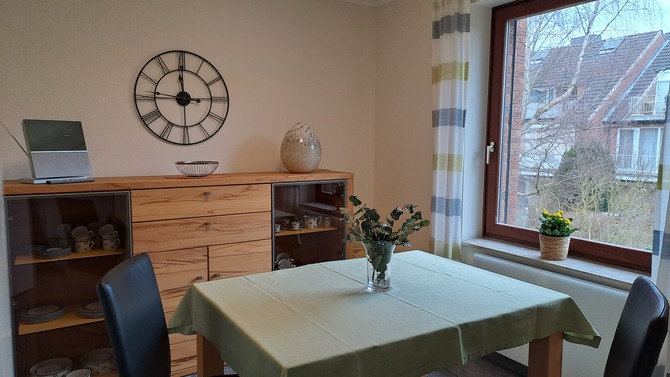 Ferienwohnung in Dahme - Meyer - Au&szlig;enrolll&auml;den am Flur- und Esszimmerfenster