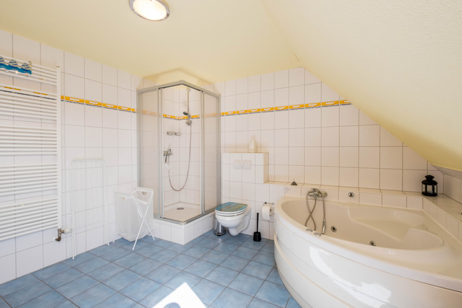 Ferienwohnung in K&uuml;hlungsborn - Am Yachthafen - Bad