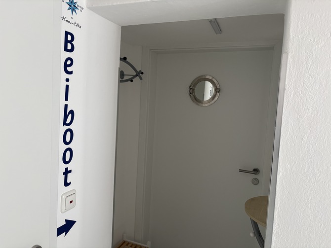 Ferienwohnung in Niendorf/Ostsee - Haus Edda FeWo Schwalbennest - Zusatz-App Beiboot separater Eingang