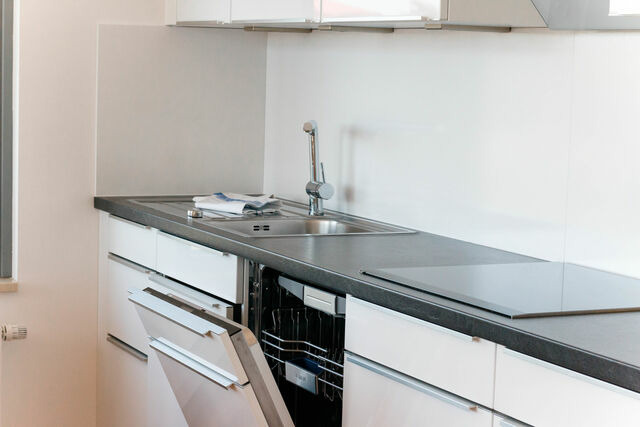 Ferienhaus in Heiligenhafen - Ostsee - Reetdachhaus Nr. 2 "S&Uuml;DSTRANDHUS" im Strand Resort - Bild 6