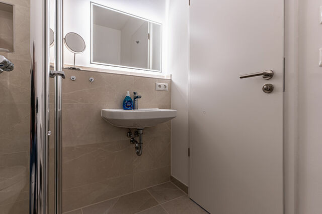 Ferienwohnung in K&uuml;hlungsborn - App. 23, Strandresidenz D&uuml;nenperle - Bild 11