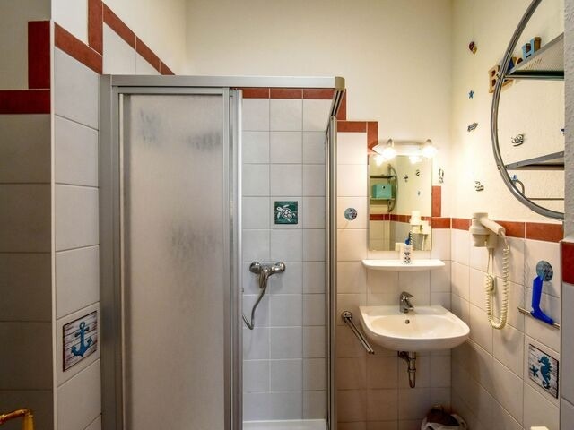 Ferienwohnung in Glowe - Ferienwohnung Lehrer L&auml;mpel Nr. 1 - nur 5 Minuten bis zum Strand - Bild 7