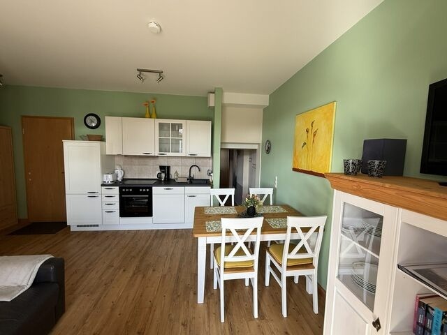 Ferienwohnung in K&uuml;hlungsborn - Waldhaus - 07-11 - Bild 2