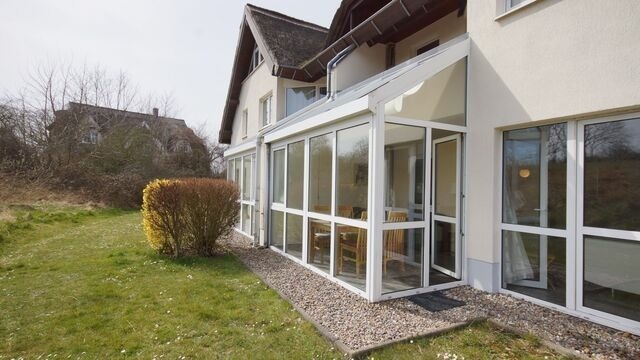Ferienwohnung in Lobbe - Strandhaus Lobbe, App. 04 - Bade- & Erlebniswelt t&auml;glich inklusive - Bild 2