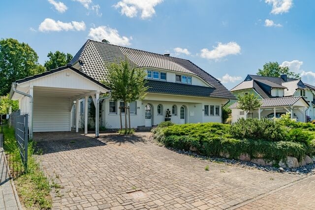 Ferienhaus in Lobbe - Ferienhaus "Stella Olivia" - Bade- & Erlebniswelt t&auml;glich inklusive - Bild 3